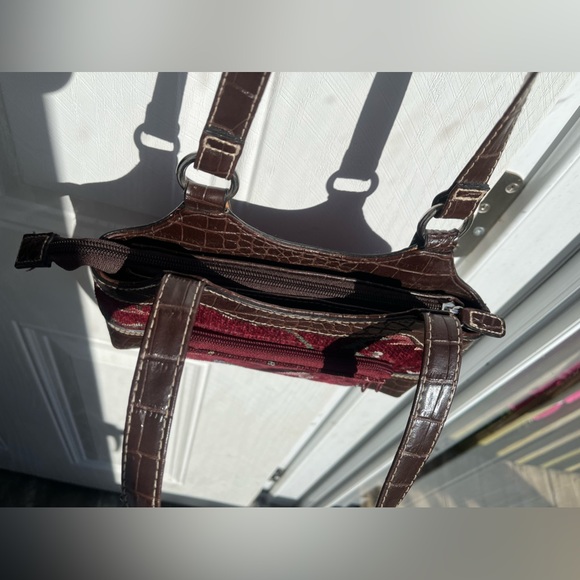 VTG Y2K Cottagecore Maroon Carpet Bag Tapestry purse w/ brown Croc faux leather - Picture 4 of 16